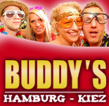 Nach der Bootparty ins ins Buddy's - die Kneipe in Hamburg an der Reeperbahn!